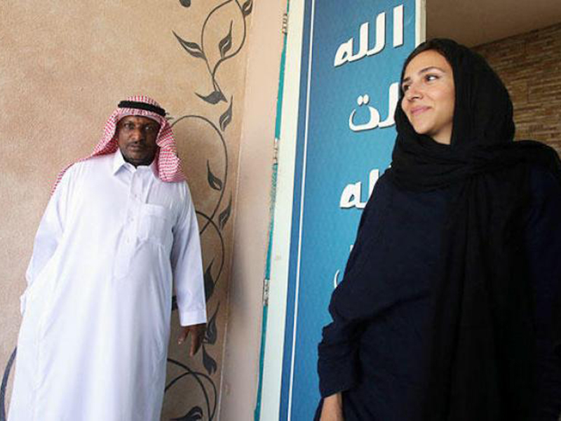اضغط لمشاهدة الفيديو: خروج المرأة للأسواق لا يحتاج إلى محرم
